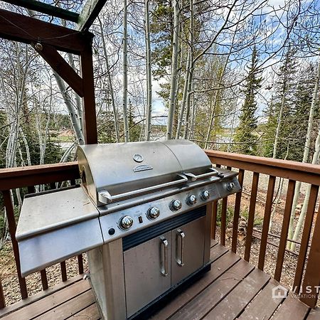 Village Vibes Deck And Bbq Duck Creek Village Esterno foto